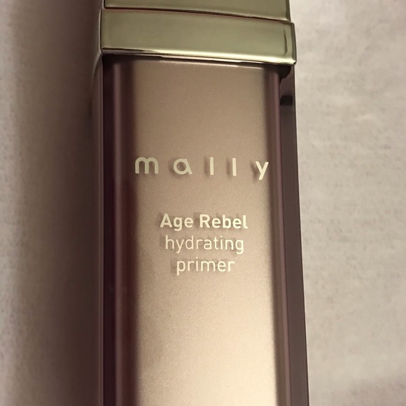 Mally Age Rebels Hydrating primer - Picture 2 of 3